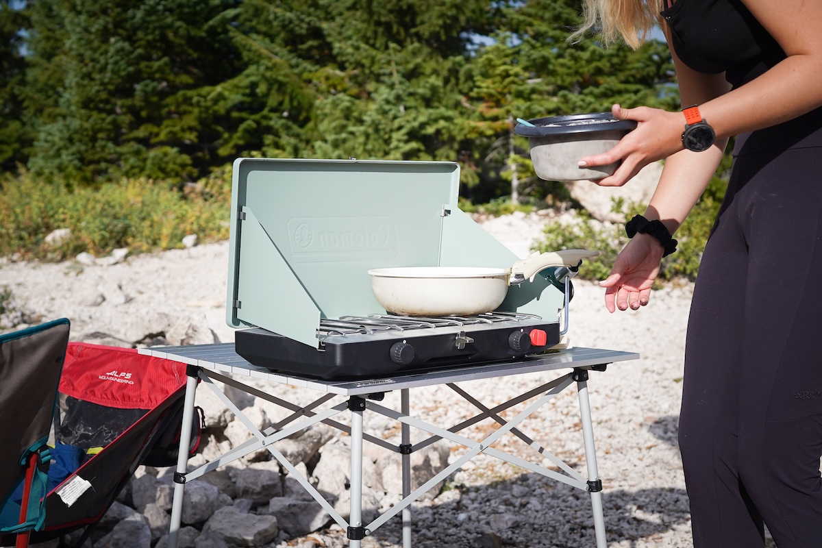 Coleman Cascade Classic cooking up some breakfast