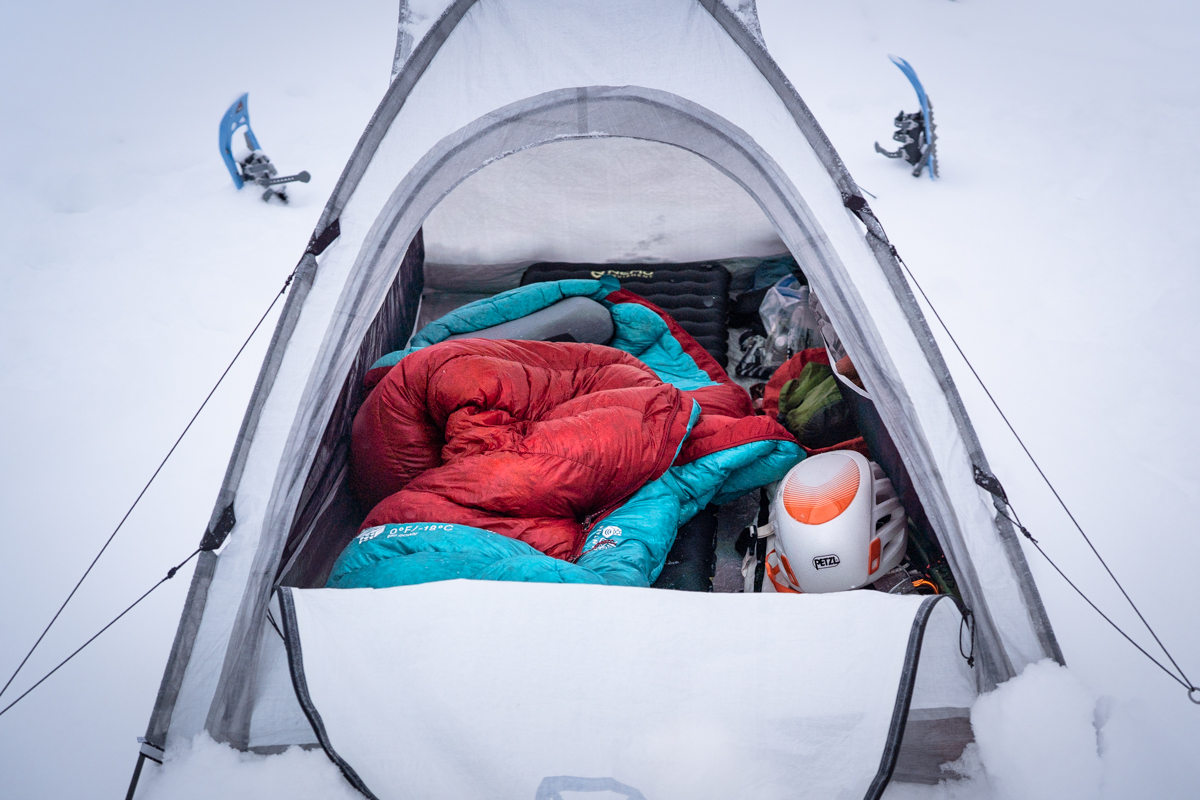 Internal capacity of the Samaya Assaut2 Ultra 4-season tent