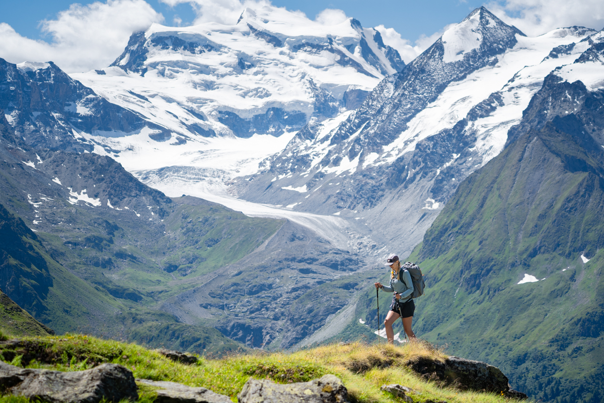 Trekking in Switzerland with a softshell jacket