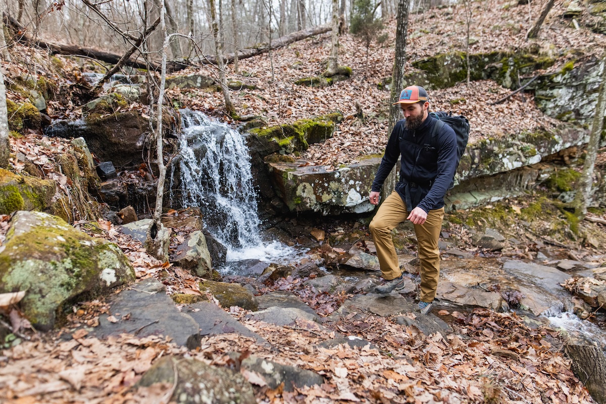 Hiking in Black Diamond Fineline Rain Pants