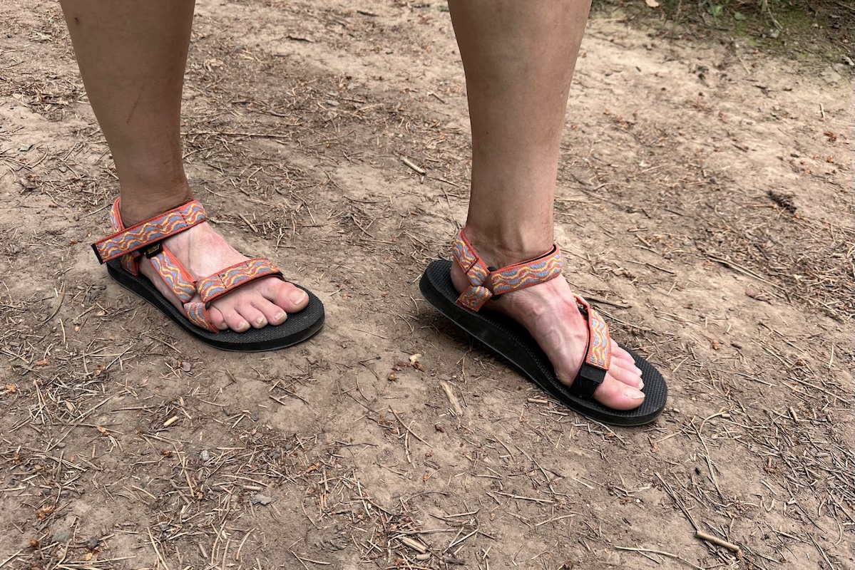 teva universal sandals 