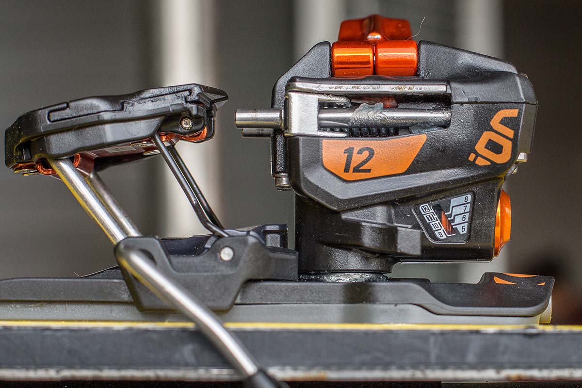 A close up of the release tension adjustment on a rear binding