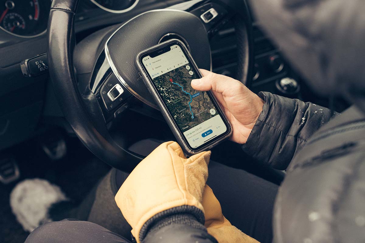 Using a smartphone with winter mittens