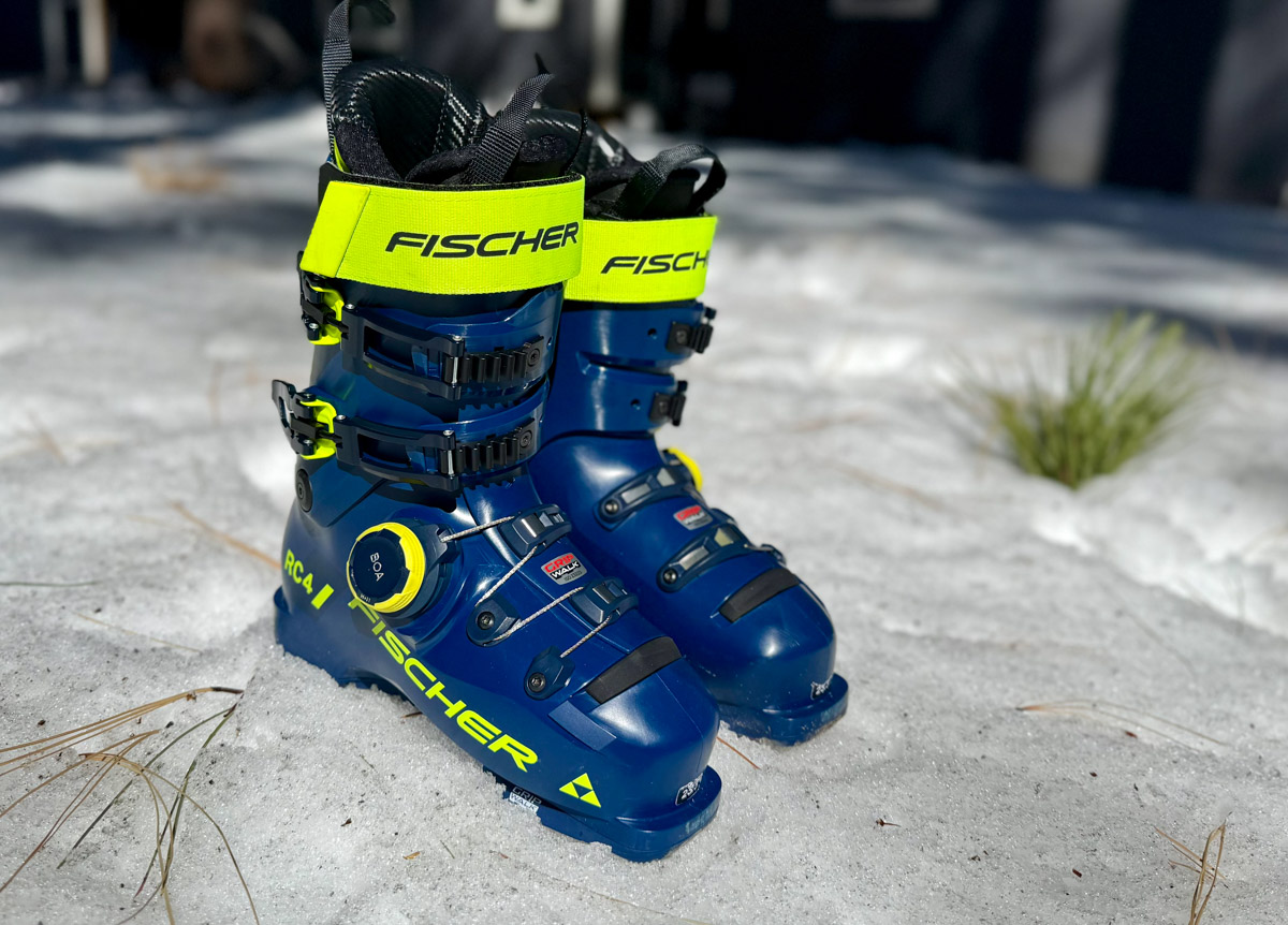 Women's ski boots with Boa closures