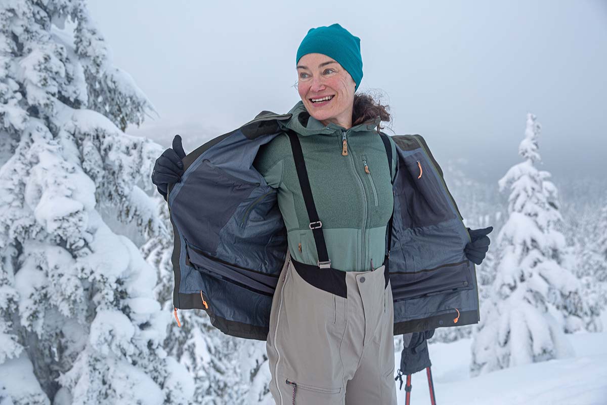 Women's ski jacket (showing off midlayer)