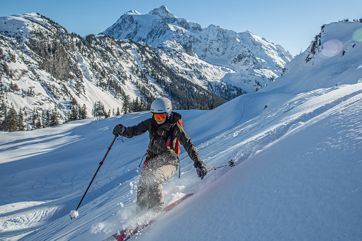 Women's ski jackets (wide shot in backcountry)
