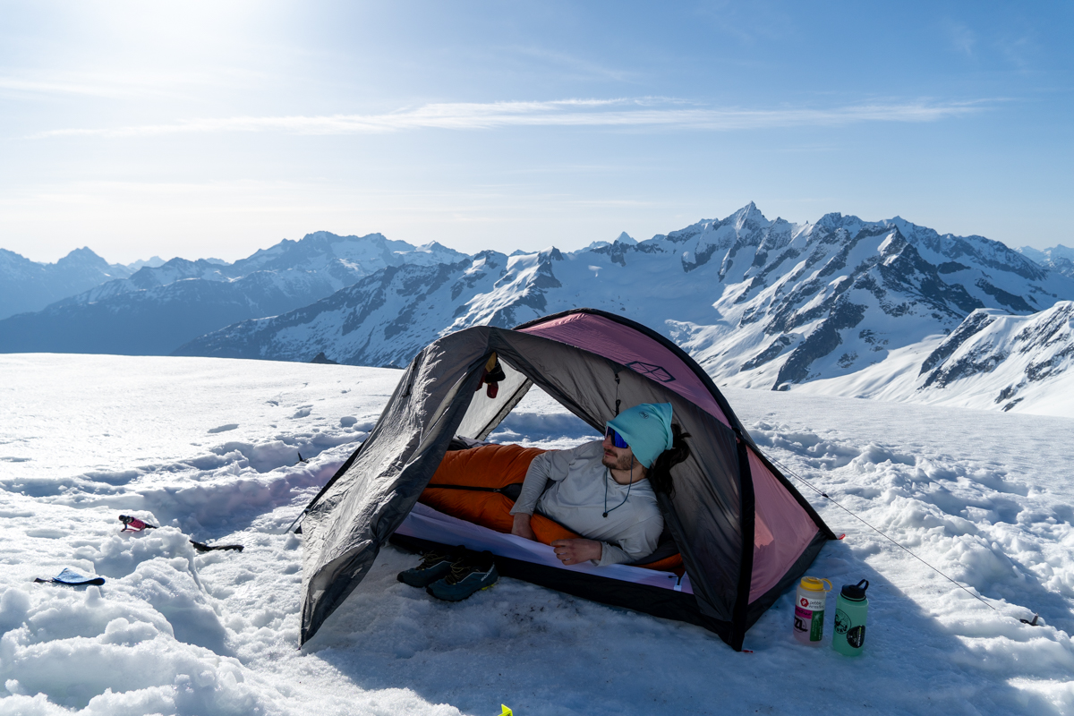 Feathered Friends Swallow UL 20 (tent in mountains)