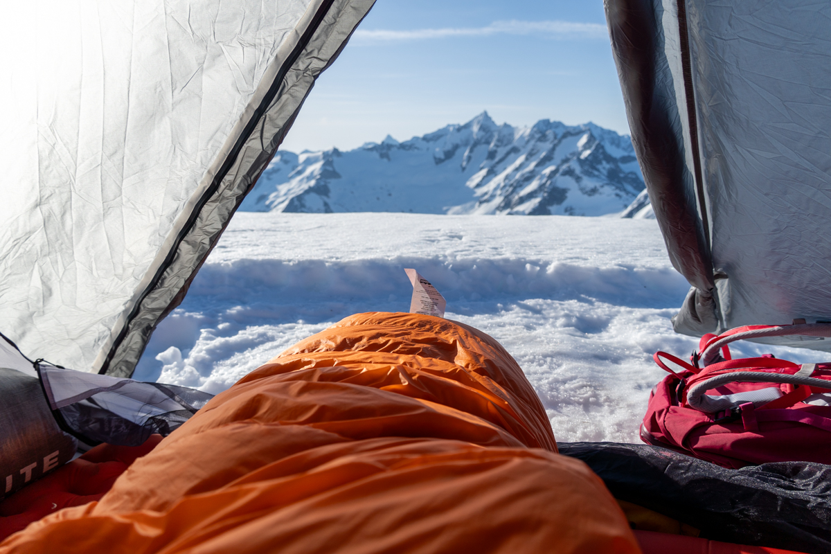 Feathered Friends Swallow UL 20 (view outside tent)
