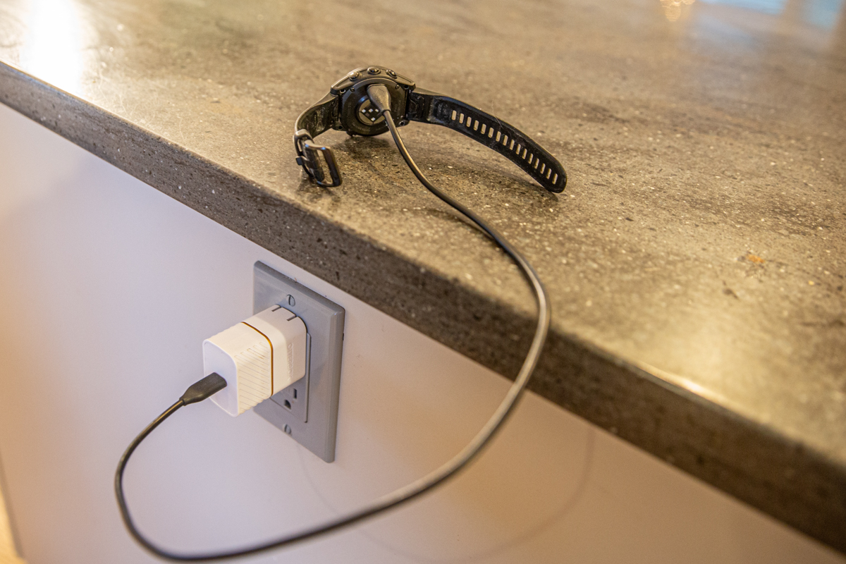 Garmin Fenix 7 Pro (charging watch)