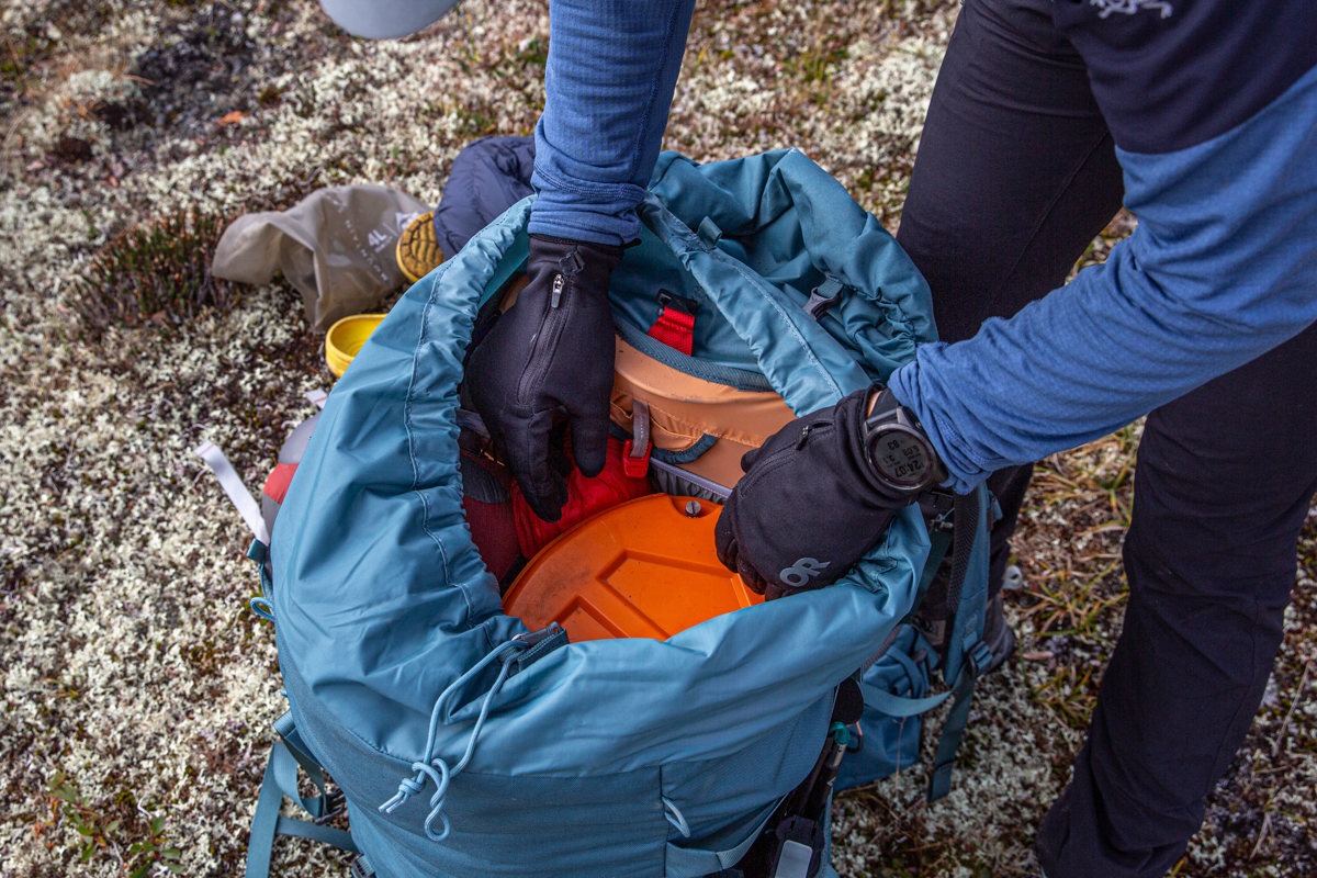 Garmin Fenix 7 Pro (packing backpack)