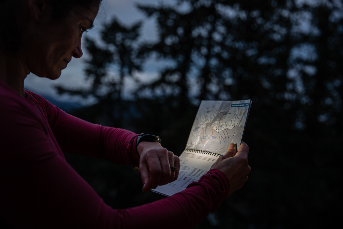 Garmin Fenix 7 Pro (using flashlight)