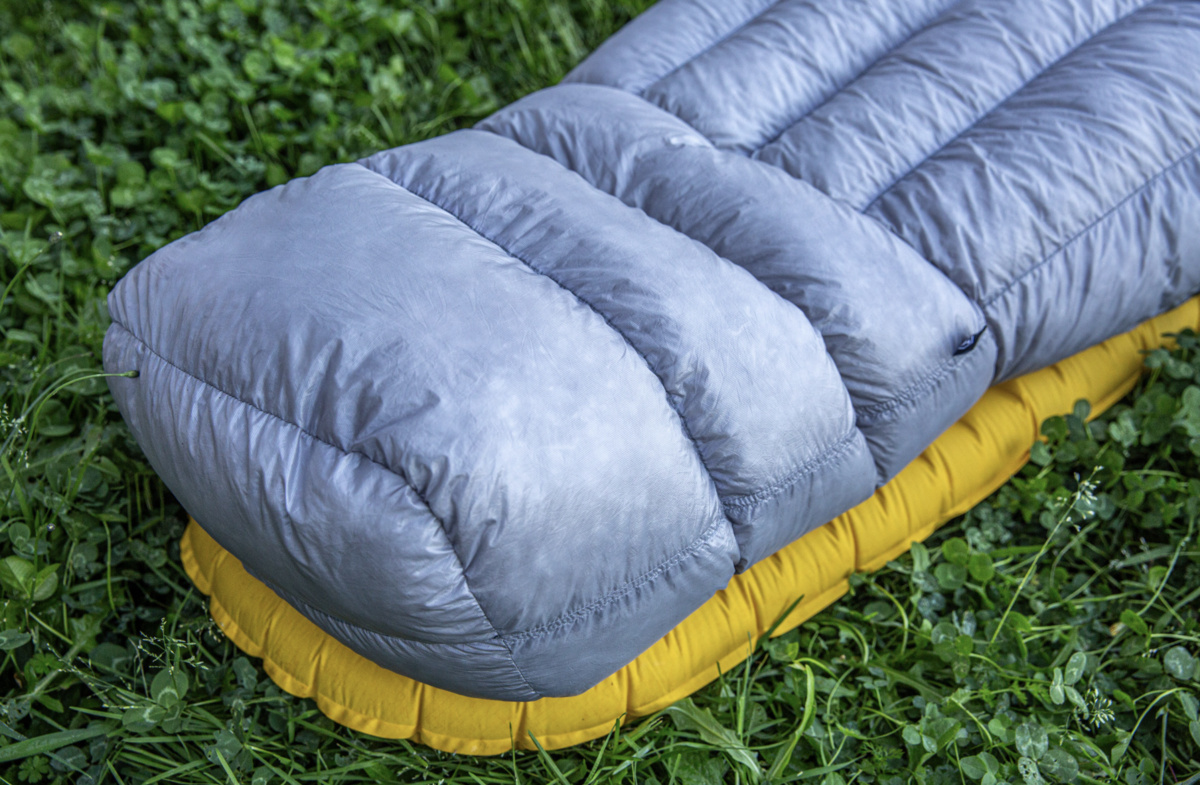 Hyperlite Mountain Gear 20-Degree Quilt (footbox closeup)