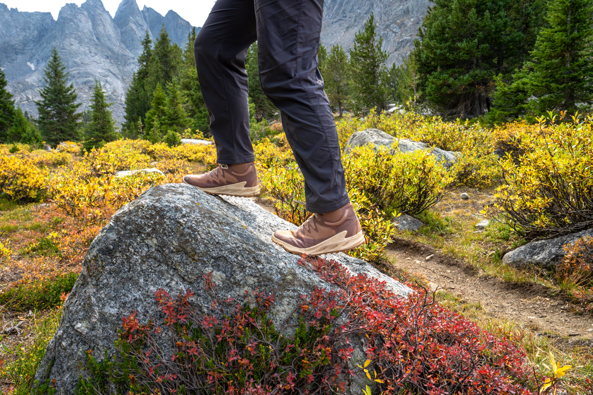 Keen Zionic Waterproof Mid (stepping on rock)