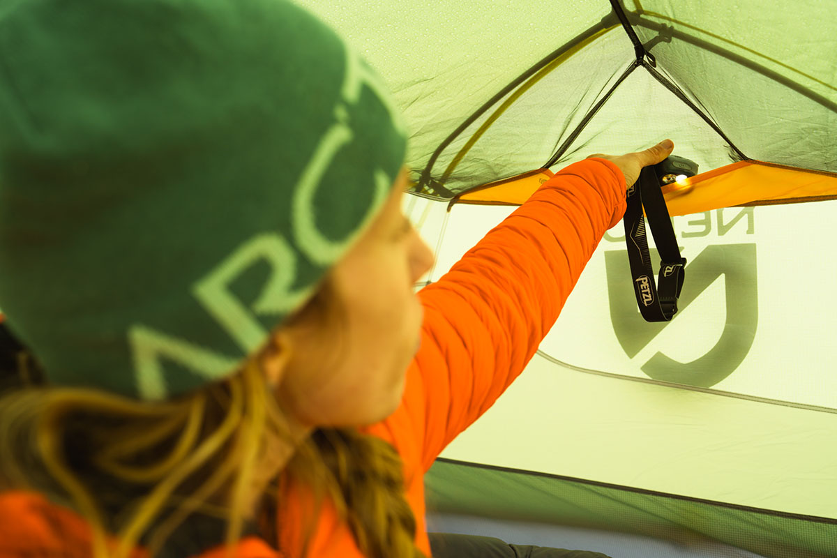 Nemo Dagger Osmo 2P tent (headlamp in Nighlight pocket)