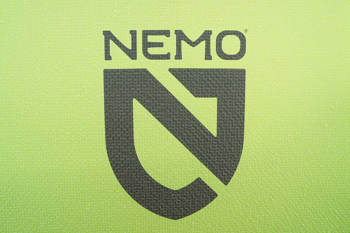 Nemo Dagger Osmo 2P tent (logo closeup)