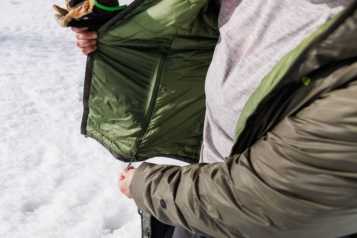 The hem cinch on the newest DAS Light