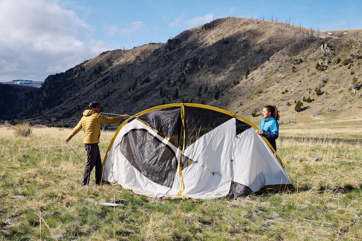 REI Co-op Base Camp 6 (setting up tent)