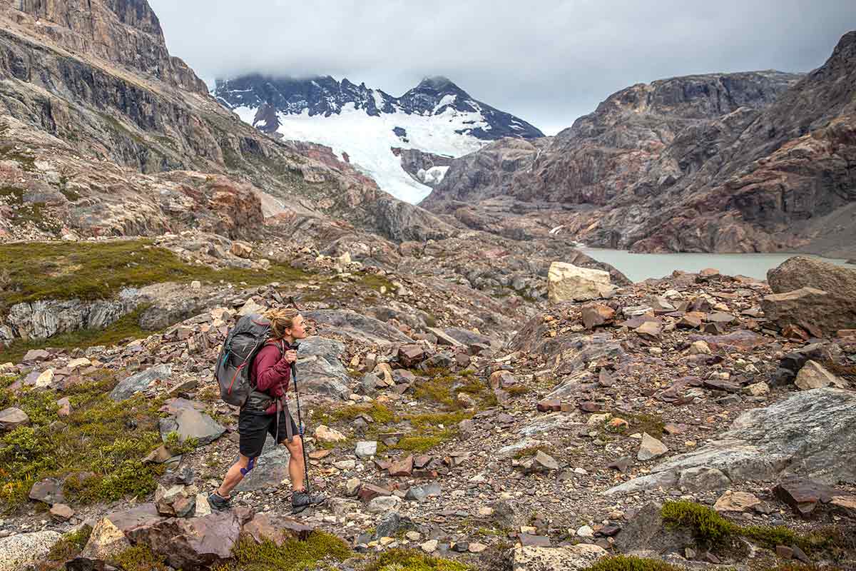 Salomon X Ultra 4 GTX Mid (hiking with glacier in the background)