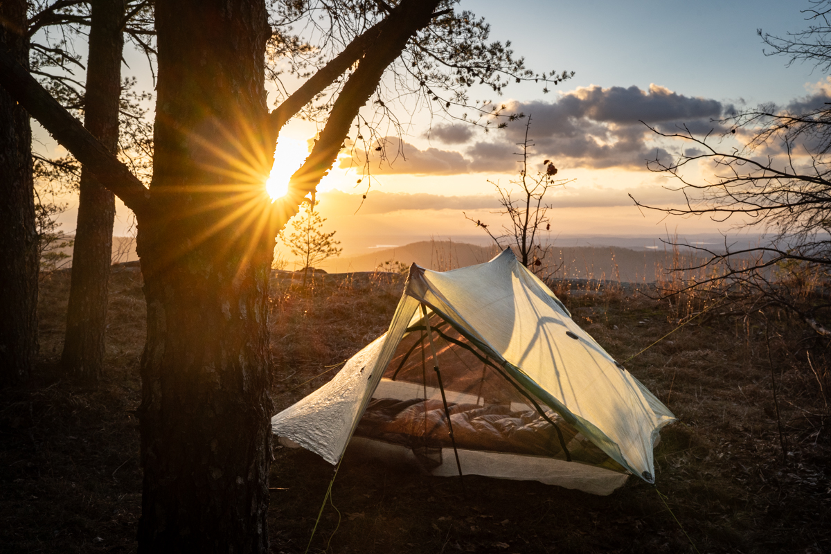 Pitching the Zpacks Duplex in the woods