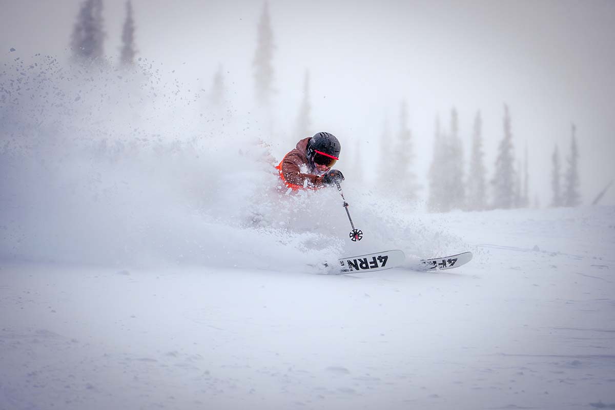 Ski waist width (skiing powder in Washington)