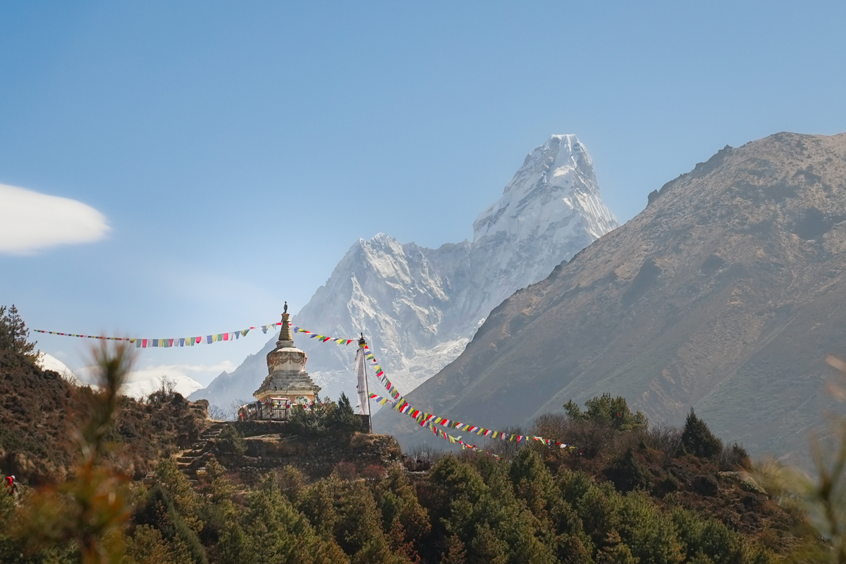 Nepal Trip Report (Ama Dablam looming over a Stupa)
