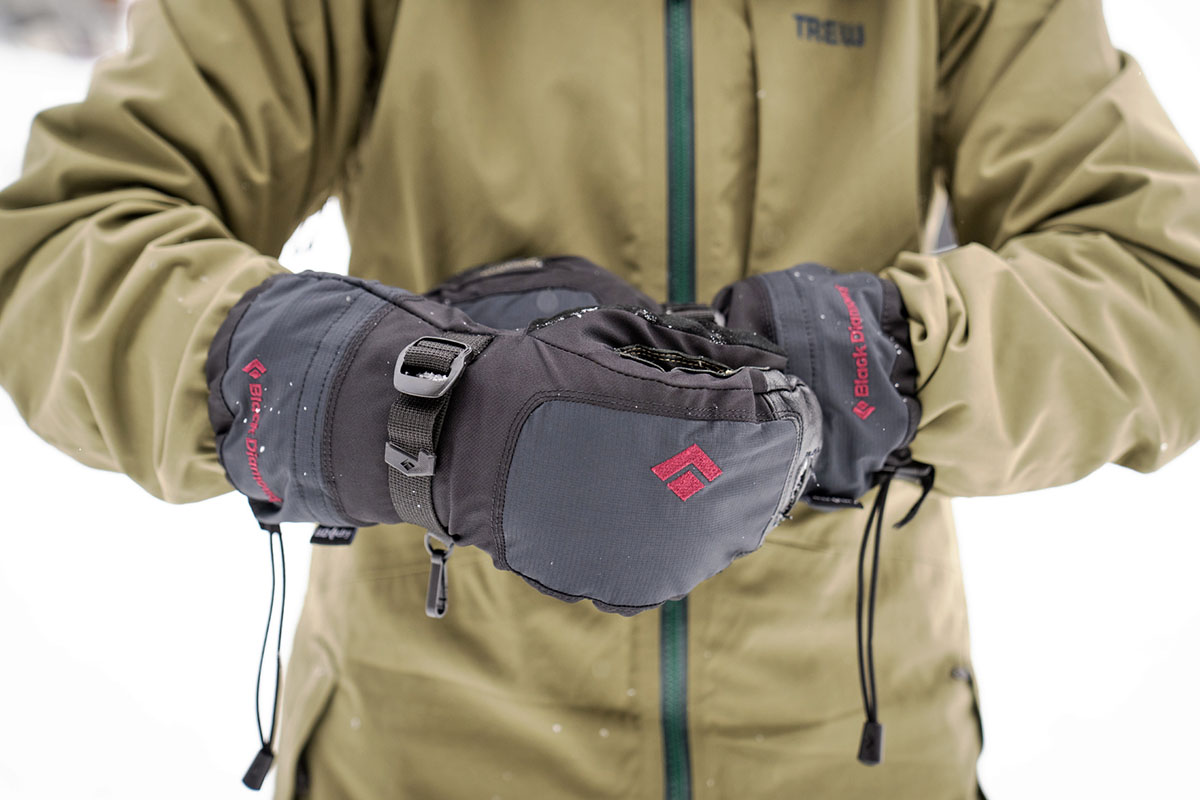 A close up of the Black Diamond Mercury Mitt